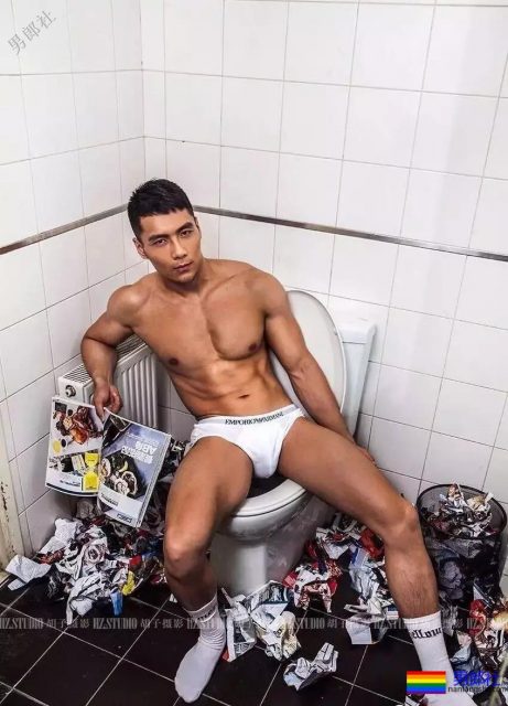 兵哥哥去头可吃,真实肌肉写真照,白衬衫收服粉丝 - 51虹马 兵哥哥去头可吃,真实肌肉写真照,白衬衫收服粉丝 - 51虹马