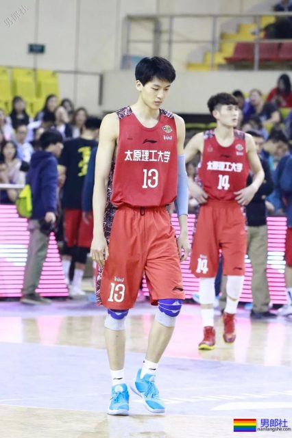 运动体育生pk,国内男生篮球大赛,有你喜欢的小鲜肉吗 - 51虹马 运动体育生pk,国内男生篮球大赛,有你喜欢的小鲜肉吗 - 51虹马