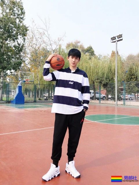 运动体育生pk,国内男生篮球大赛,有你喜欢的小鲜肉吗 - 51虹马 运动体育生pk,国内男生篮球大赛,有你喜欢的小鲜肉吗 - 51虹马