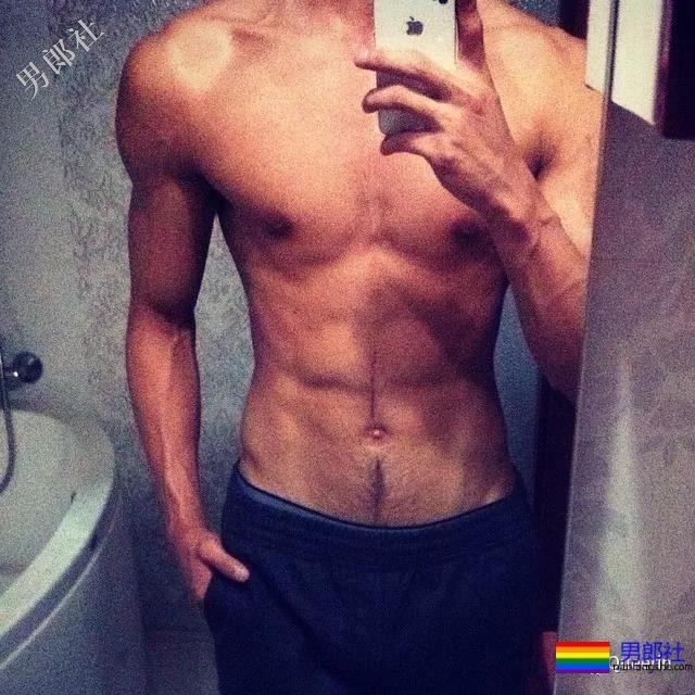 童颜巨肌狼狗又给了我爱成都的最新理由！ - 51虹马