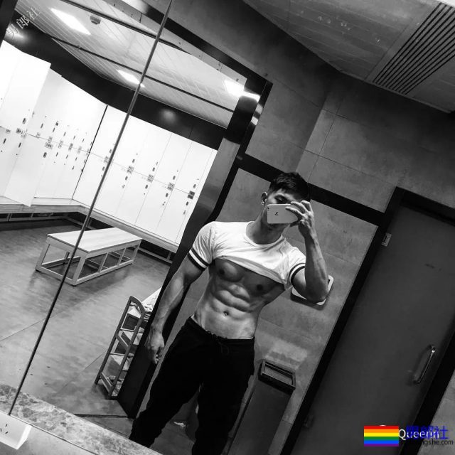 童颜巨肌狼狗又给了我爱成都的最新理由！ - 51虹马