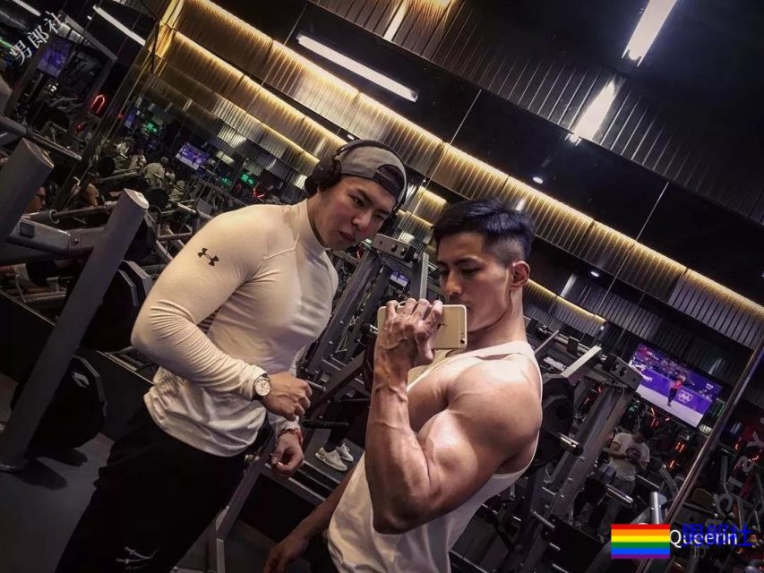 童颜巨肌狼狗又给了我爱成都的最新理由！ - 51虹马