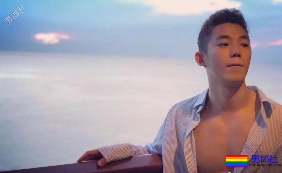 神似郑凯的狼狗小哥哥，凭借胸肌走红gay圈-51虹马