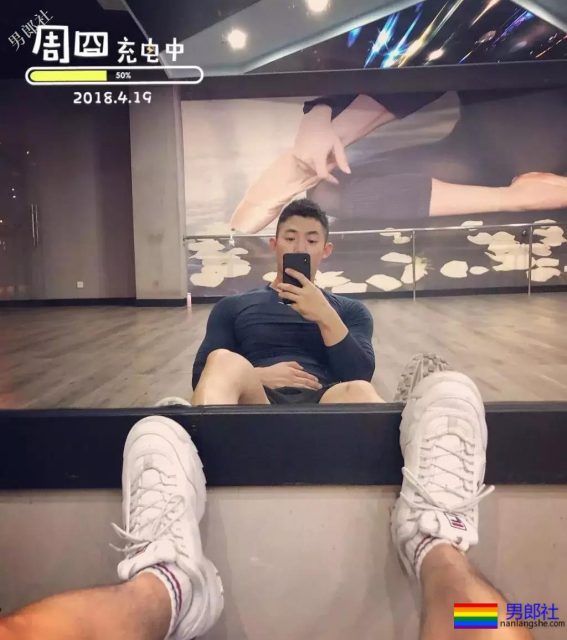 神似郑凯的狼狗小哥哥，凭借胸肌走红gay圈 - 51虹马