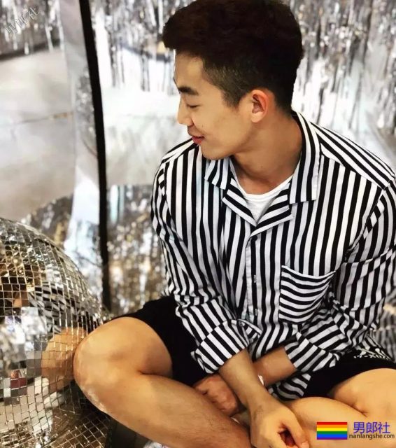 神似郑凯的狼狗小哥哥，凭借胸肌走红gay圈 - 51虹马