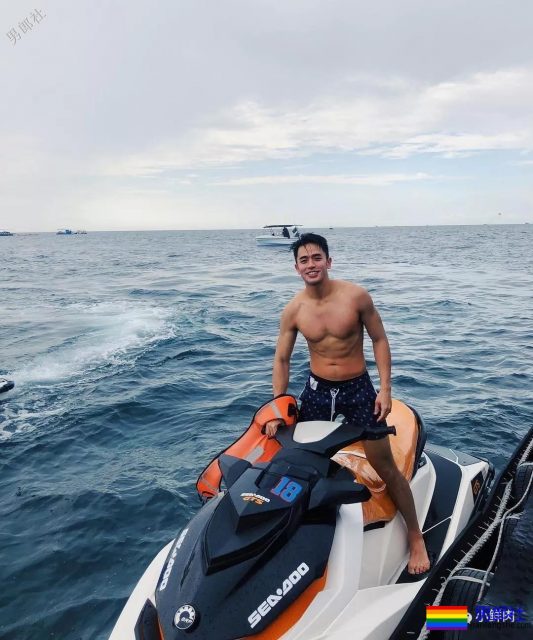 7个男人封面争番位，谁比谁脱得更彻底？ - 51虹马