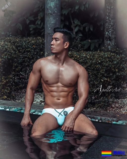 两个帅气肌肉男模拍写真,想都要! - 51虹马 两个帅气肌肉男模拍写真,想都要! - 51虹马