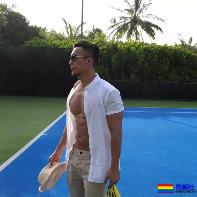 两个帅气肌肉男模拍写真,想都要! - 51虹马 两个帅气肌肉男模拍写真,想都要! - 51虹马