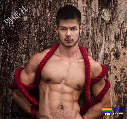 最长教练登陆超激健身房，硬照写真书真的够拼！ - 51虹马