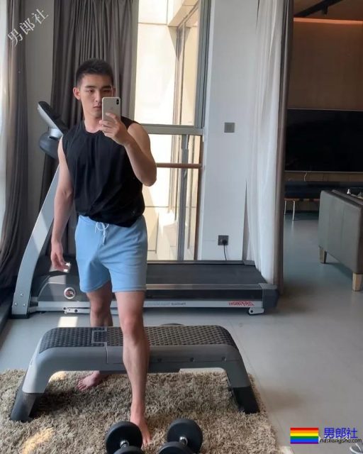 毛若懿这蓝裤衩新硬照绝了…… - 51虹马 毛若懿这蓝裤衩新硬照绝了…… - 51虹马