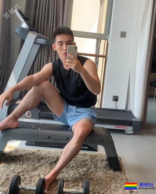 毛若懿这蓝裤衩新硬照绝了…… - 51虹马 毛若懿这蓝裤衩新硬照绝了…… - 51虹马