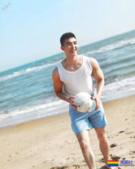 毛若懿这蓝裤衩新硬照绝了…… - 51虹马 毛若懿这蓝裤衩新硬照绝了…… - 51虹马