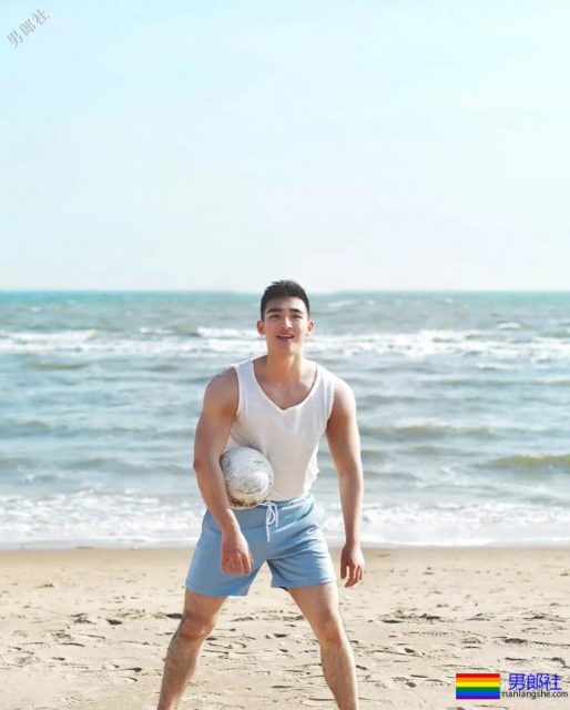 毛若懿这蓝裤衩新硬照绝了…… - 51虹马 毛若懿这蓝裤衩新硬照绝了…… - 51虹马