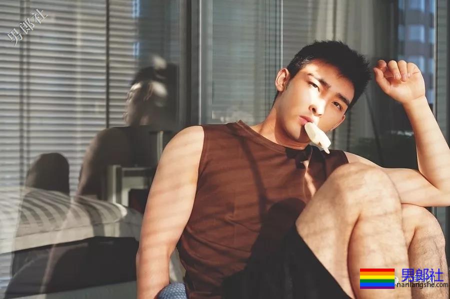 毛若懿这蓝裤衩新硬照绝了…… - 51虹马 毛若懿这蓝裤衩新硬照绝了…… - 51虹马