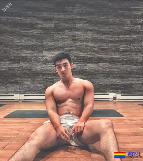 毛若懿这蓝裤衩新硬照绝了…… - 51虹马 毛若懿这蓝裤衩新硬照绝了…… - 51虹马