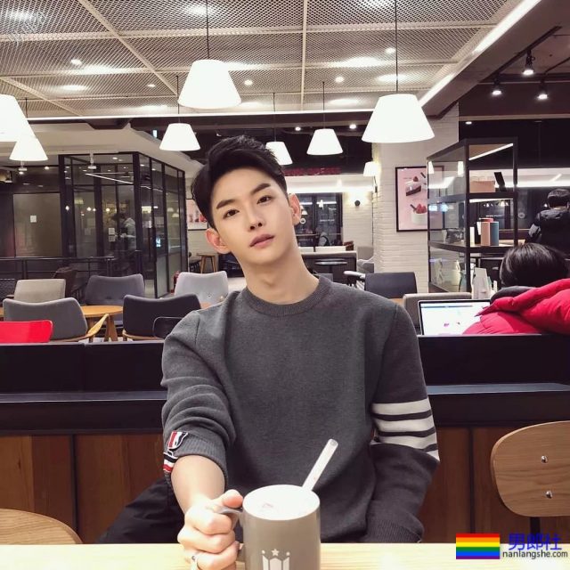 韩国超帅警察，这么好看难道也整了？ - 51虹马