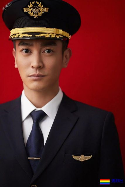 朱亚文欧豪李现齐穿飞行员制服，帅气肌肉硬汉超A超爷们! - 51虹马