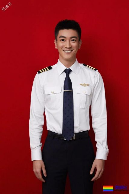 朱亚文欧豪李现齐穿飞行员制服，帅气肌肉硬汉超A超爷们! - 51虹马