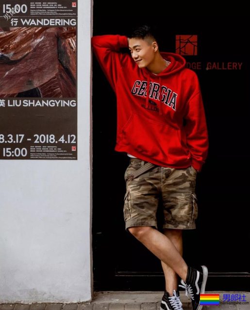 朱亚文欧豪李现齐穿飞行员制服，帅气肌肉硬汉超A超爷们! - 51虹马