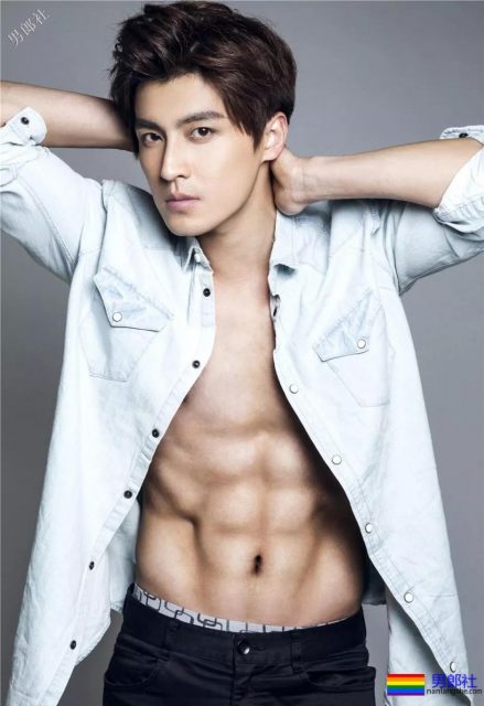 八块腹肌小狼狗靠腐剧爆红,新剧又秀兄弟情,这位大长腿帅哥你pick吗? - 51虹马 八块腹肌小狼狗靠腐剧爆红,新剧又秀兄弟情,这位大长腿帅哥你pick吗? - 51虹马