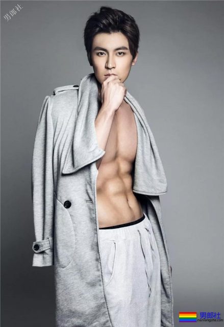 八块腹肌小狼狗靠腐剧爆红,新剧又秀兄弟情,这位大长腿帅哥你pick吗? - 51虹马 八块腹肌小狼狗靠腐剧爆红,新剧又秀兄弟情,这位大长腿帅哥你pick吗? - 51虹马