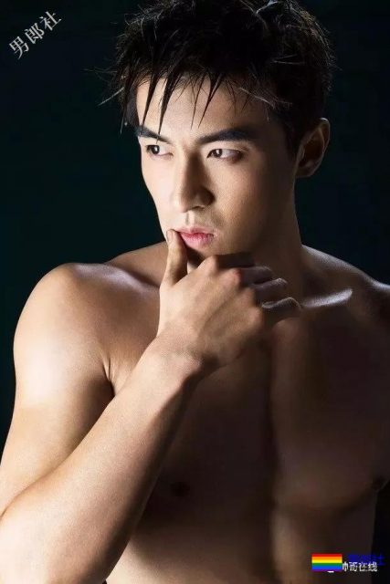 八块腹肌小狼狗靠腐剧爆红,新剧又秀兄弟情,这位大长腿帅哥你pick吗? - 51虹马 八块腹肌小狼狗靠腐剧爆红,新剧又秀兄弟情,这位大长腿帅哥你pick吗? - 51虹马