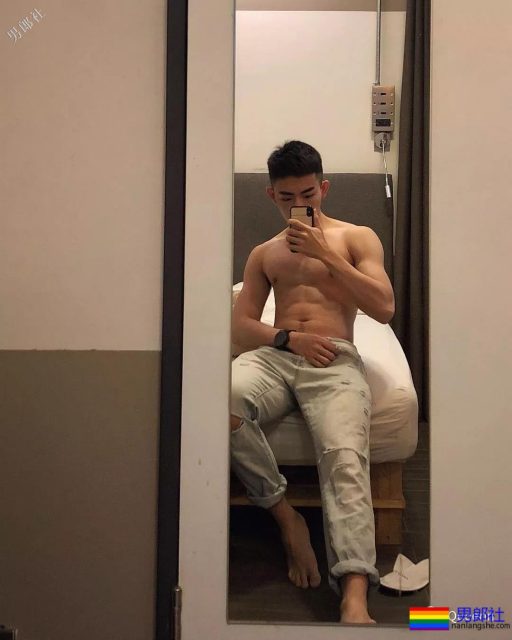 奶凶鲜肉毕业写真亮了,自曝对象数量谁会不可以? - 51虹马 奶凶鲜肉毕业写真亮了,自曝对象数量谁会不可以? - 51虹马