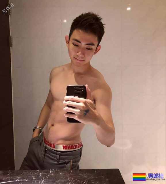 奶凶鲜肉毕业写真亮了,自曝对象数量谁会不可以? - 51虹马 奶凶鲜肉毕业写真亮了,自曝对象数量谁会不可以? - 51虹马