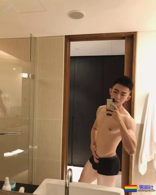 奶凶鲜肉毕业写真亮了,自曝对象数量谁会不可以? - 51虹马 奶凶鲜肉毕业写真亮了,自曝对象数量谁会不可以? - 51虹马