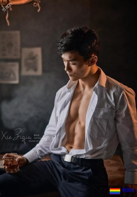 队长爱上衬衫、西裤、皮带这才是真正的航空学院正装校草空少! - 51虹马 队长爱上衬衫、西裤、皮带这才是真正的航空学院正装校草空少! - 51虹马