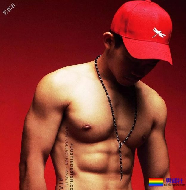 寸头国产MB公共浴池片被扒出! - 51虹马 寸头国产MB公共浴池片被扒出! - 51虹马