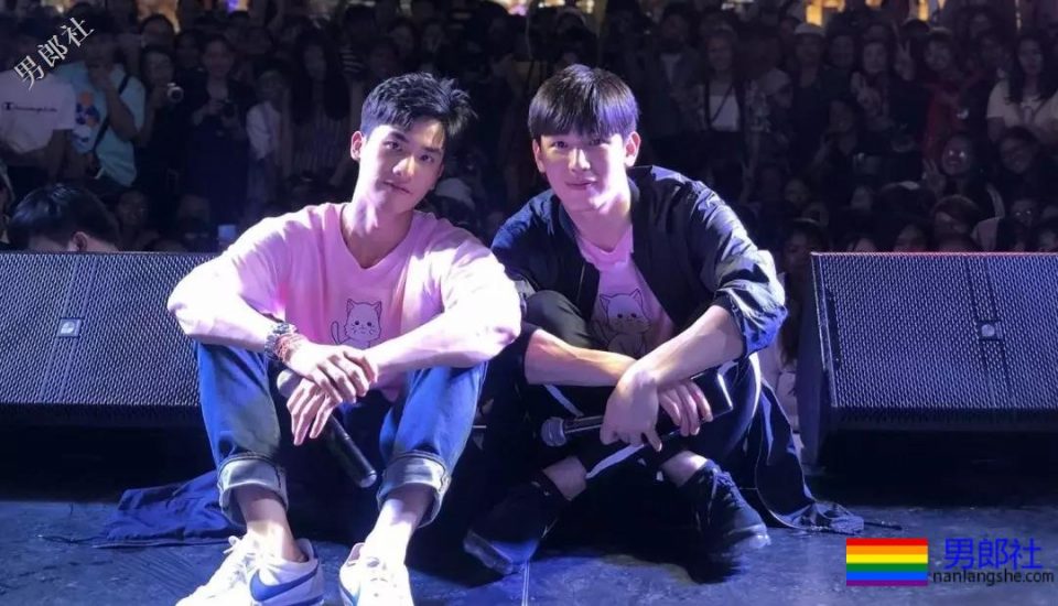 两男一女 一路同行 赤激定档 追起来！ - 51虹马