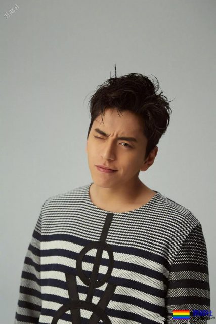 腿是上身两倍!肖战王大陆化身酷跑少年,许魏洲狂撸六块腹肌! - 51虹马 腿是上身两倍!肖战王大陆化身酷跑少年,许魏洲狂撸六块腹肌! - 51虹马