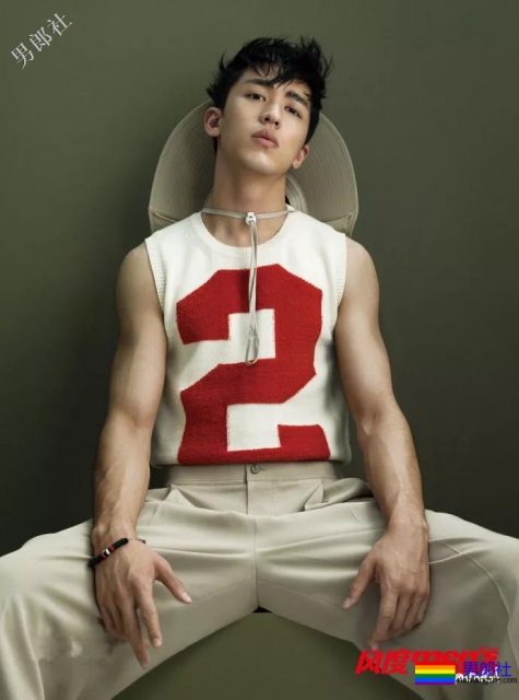 腿是上身两倍!肖战王大陆化身酷跑少年,许魏洲狂撸六块腹肌! - 51虹马 腿是上身两倍!肖战王大陆化身酷跑少年,许魏洲狂撸六块腹肌! - 51虹马