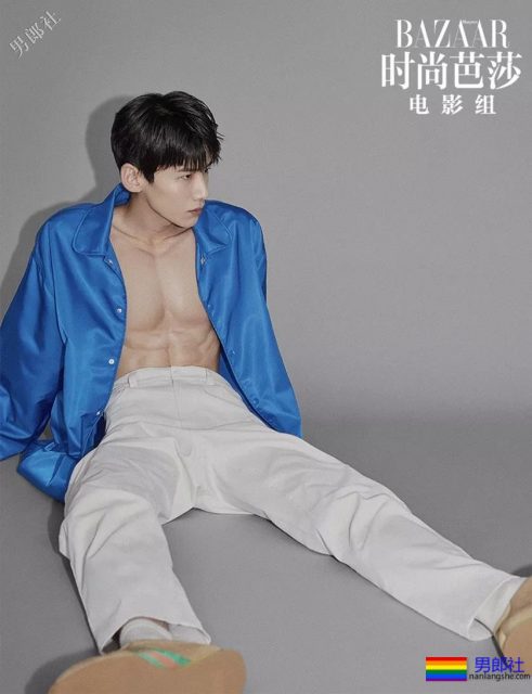 王嘉尔白敬亭兄弟互怼！不适合穿衣服的超A好肉体，我该粉谁？ - 51虹马