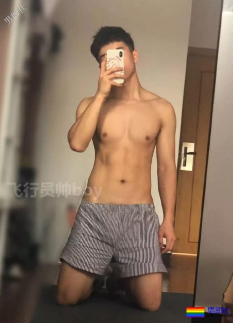 刚毕业就被商家相中拍写真，这颜值太可以了 - 51虹马