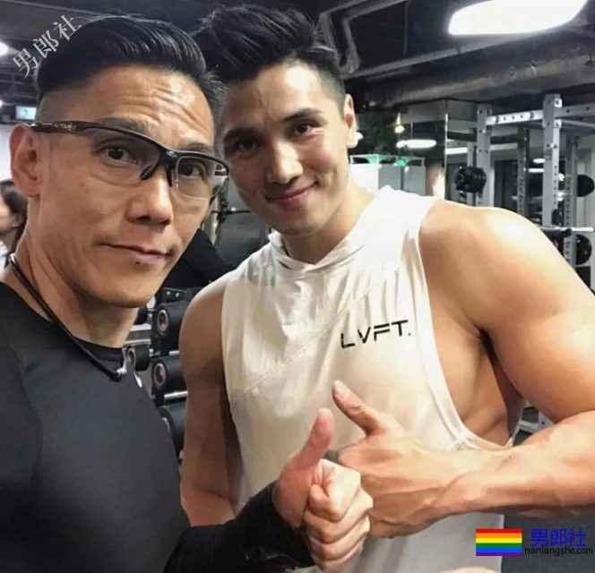 ins肌肉画报@flow_leung 消防员肌肉小哥 - 51虹马