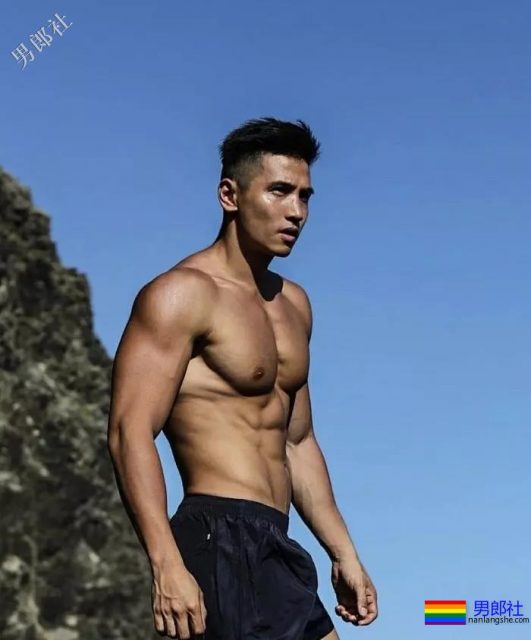 ins肌肉画报@flow_leung 消防员肌肉小哥 - 51虹马