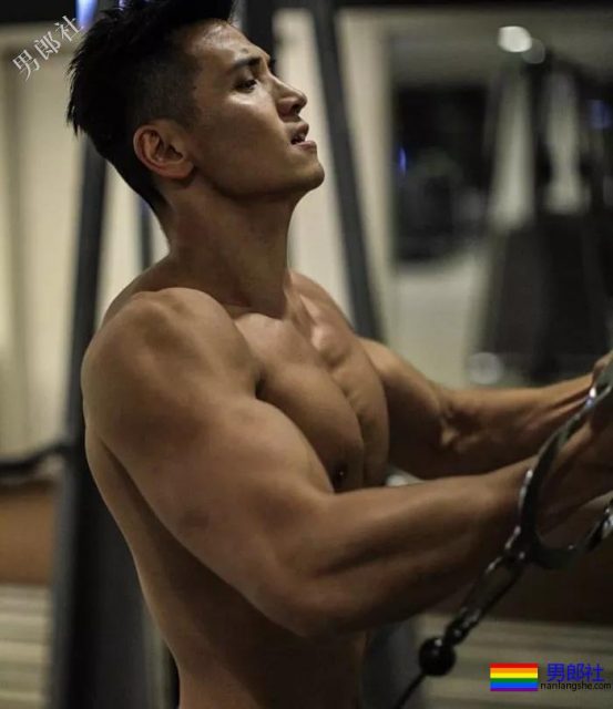 ins肌肉画报@flow_leung 消防员肌肉小哥 - 51虹马