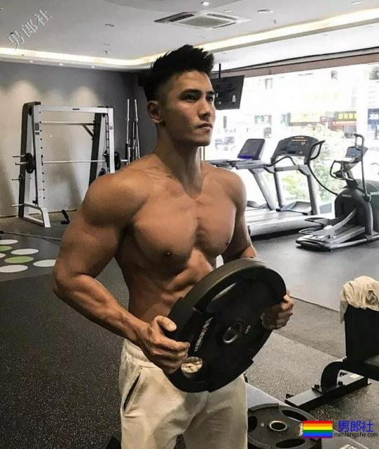 ins肌肉画报@flow_leung 消防员肌肉小哥 - 51虹马