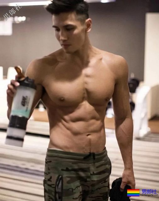 ins肌肉画报@flow_leung 消防员肌肉小哥 - 51虹马