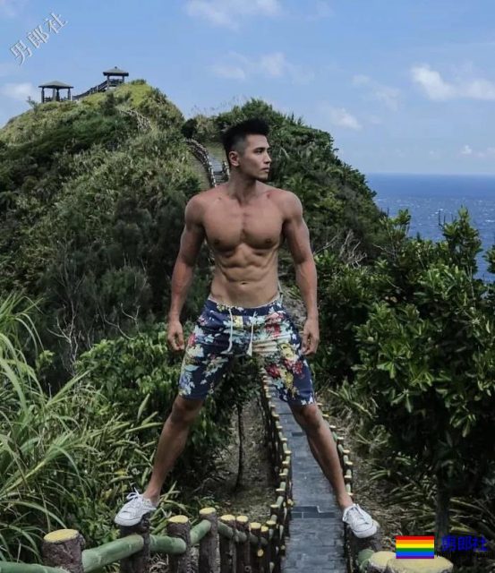 ins肌肉画报@flow_leung 消防员肌肉小哥 - 51虹马