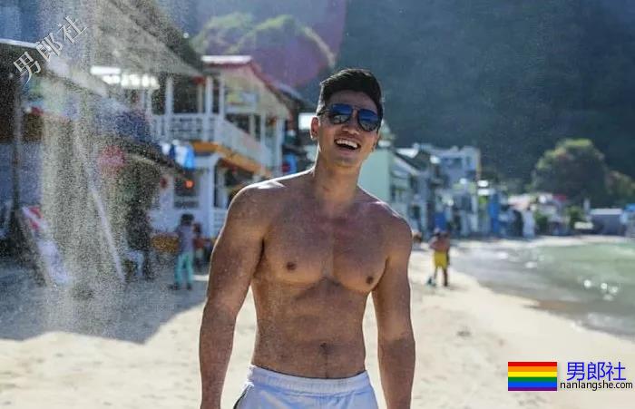 ins肌肉画报@flow_leung 消防员肌肉小哥 - 51虹马