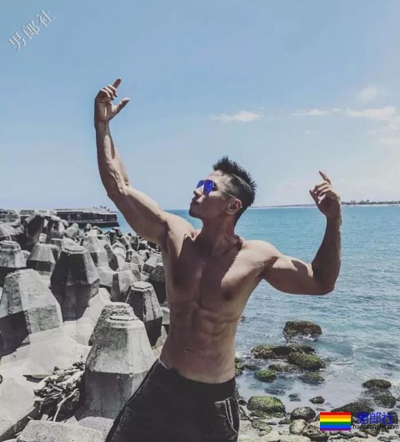 ins肌肉画报@flow_leung 消防员肌肉小哥 - 51虹马