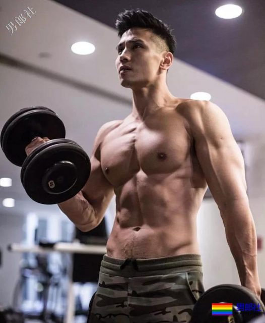 ins肌肉画报@flow_leung 消防员肌肉小哥 - 51虹马