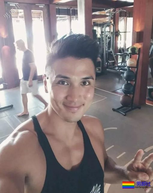 ins肌肉画报@flow_leung 消防员肌肉小哥 - 51虹马