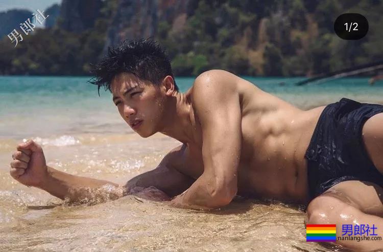 型男小哥哥穿的这么紧，显型！ - 51虹马