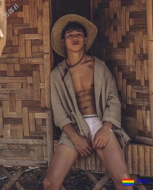 型男小哥哥穿的这么紧，显型！ - 51虹马