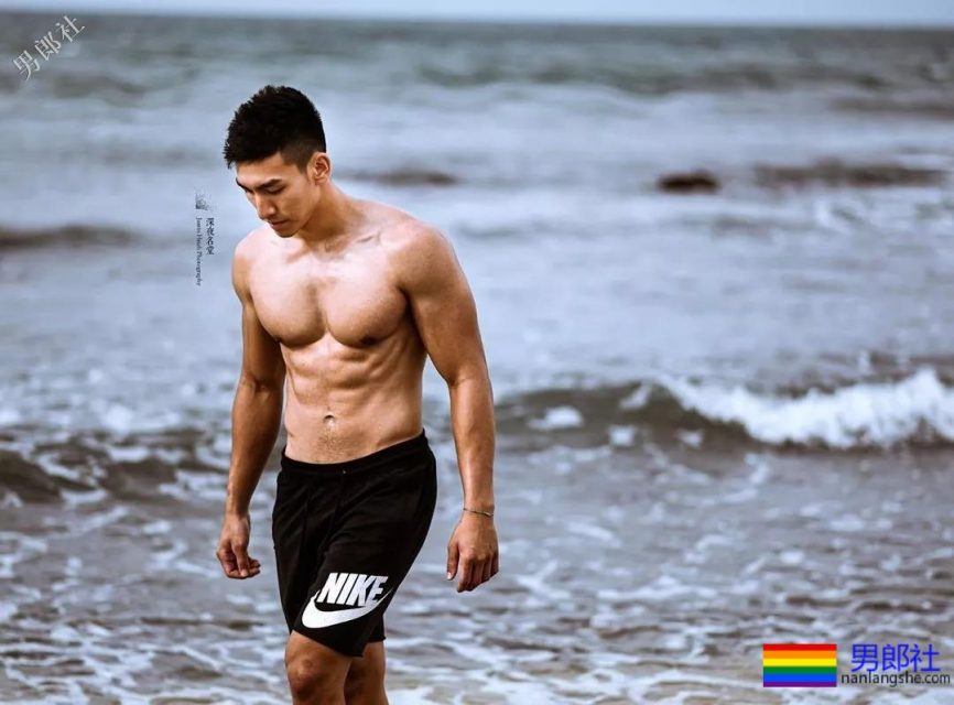 183大鼻子体育生最新硬照！公狗腰小狼狗实力超级强劲！ - 51虹马