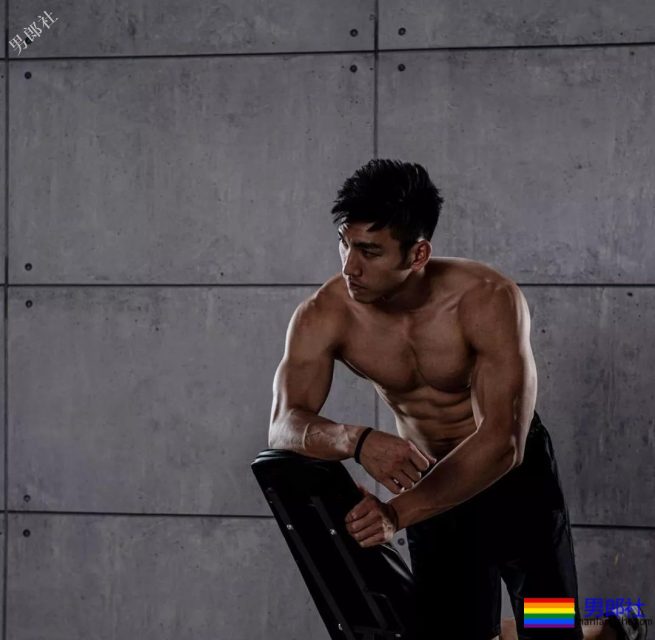 183大鼻子体育生最新硬照！公狗腰小狼狗实力超级强劲！ - 51虹马